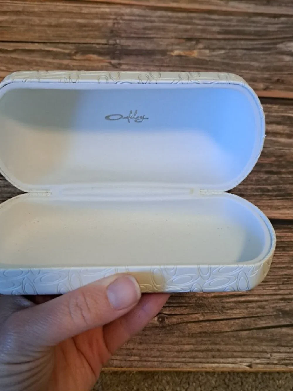 Oakley White had case sunglass case *case only* great condition